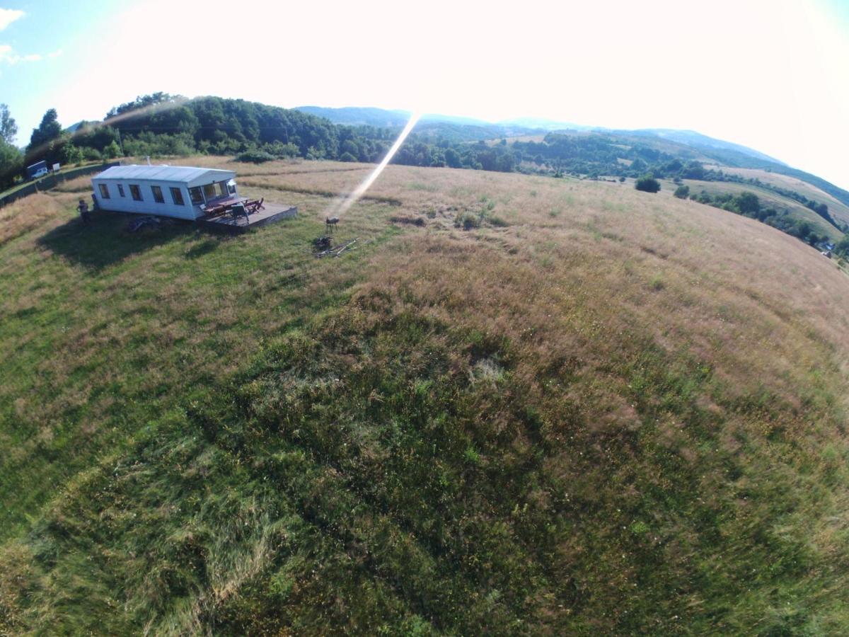 Mountaintop Panoramaview Casa In Bihor Apuseni فادو كريولسولوي المظهر الخارجي الصورة