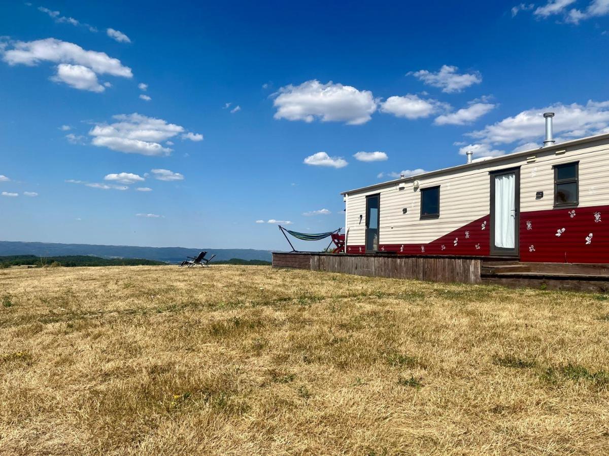 Mountaintop Panoramaview Casa In Bihor Apuseni فادو كريولسولوي المظهر الخارجي الصورة